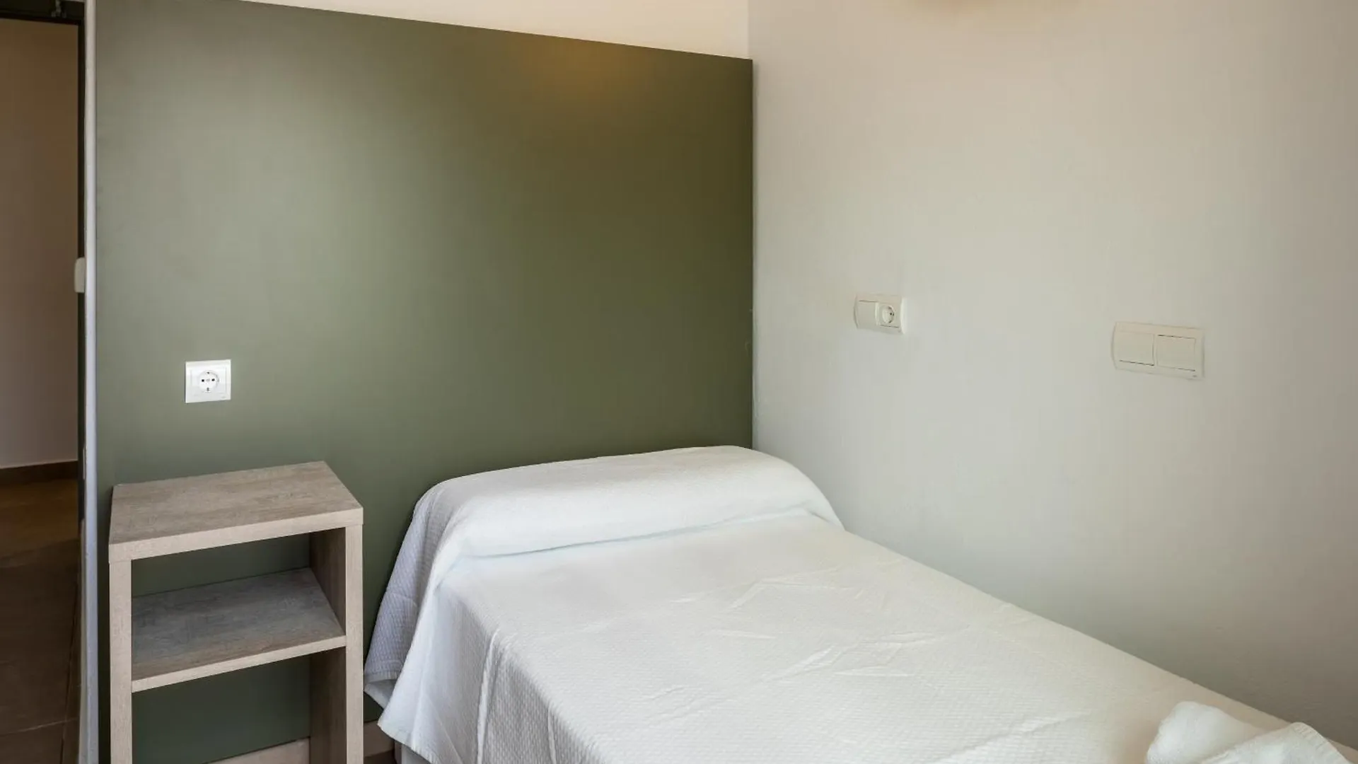 Hotel Hostal Alicante San Antonio Abad España