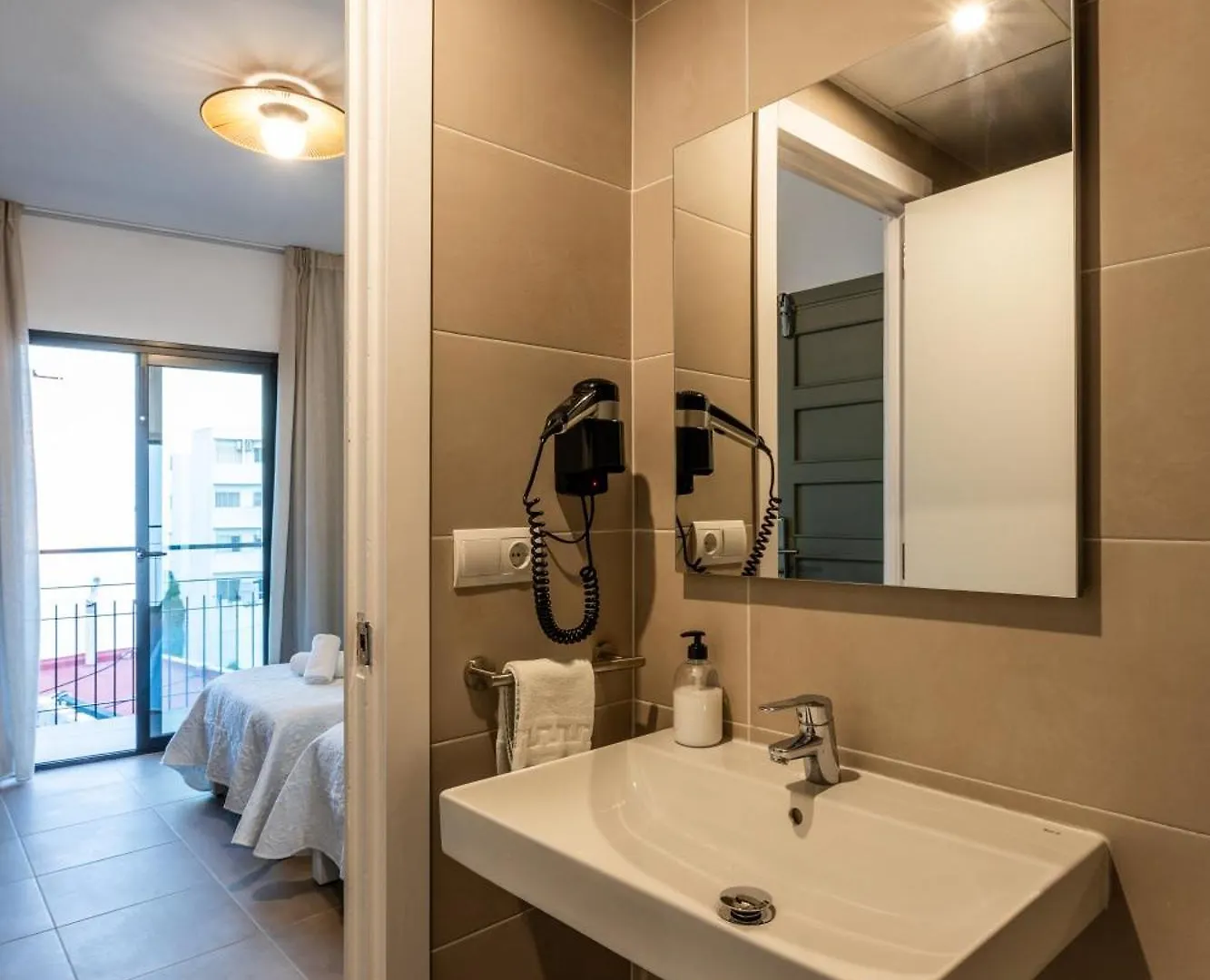 Hotel Hostal Alicante San Antonio  Spain