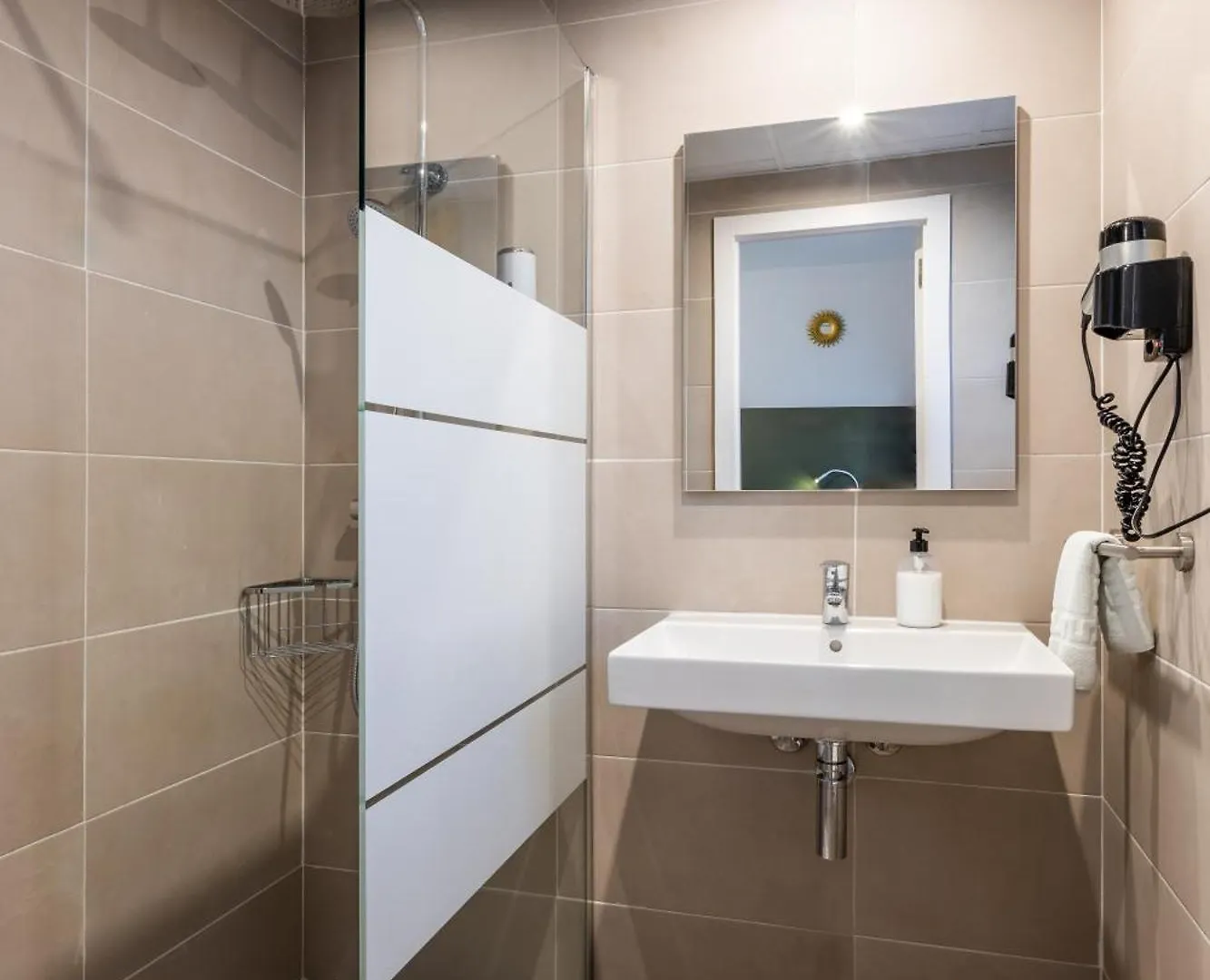 Hostal Alicante Sant Antoni de Portmany 0*,