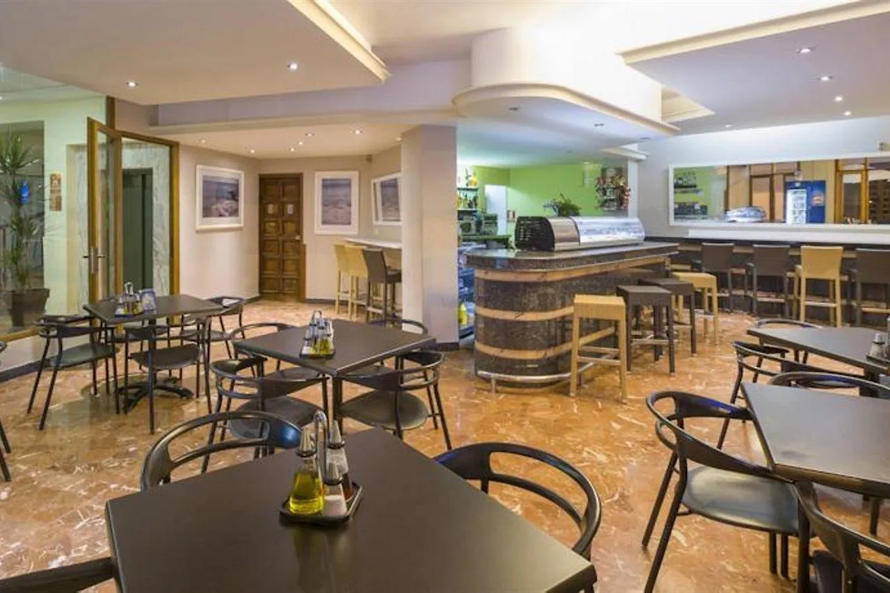 Hostal Alicante Sant Antoni de Portmany 0*,
