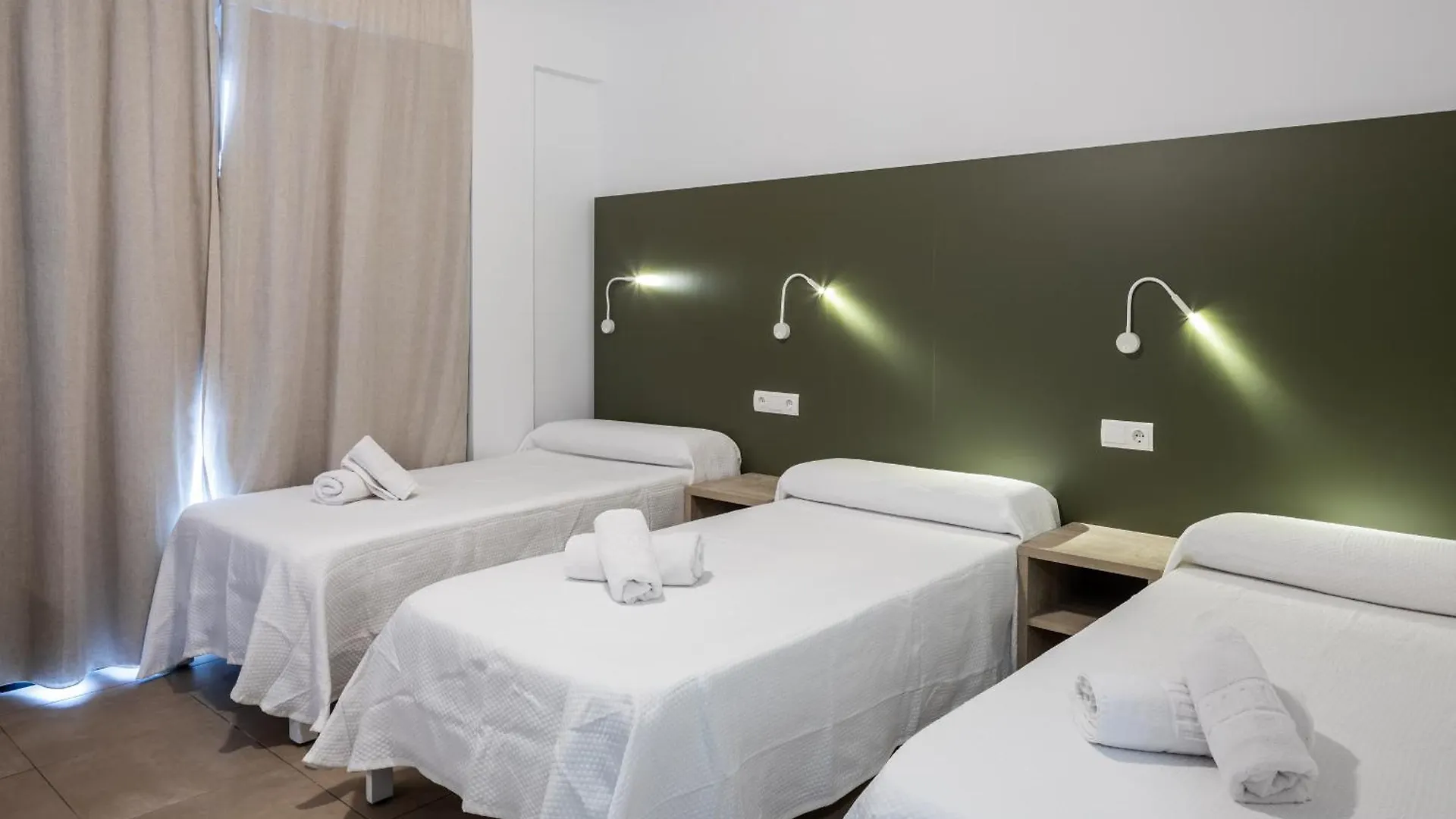 Hotel Hostal Alicante Sant Antoni de Portmany Hiszpania