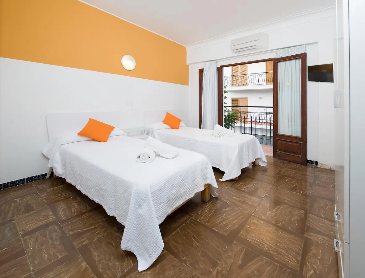 Hostal Alicante Sant Antoni de Portmany Hotel